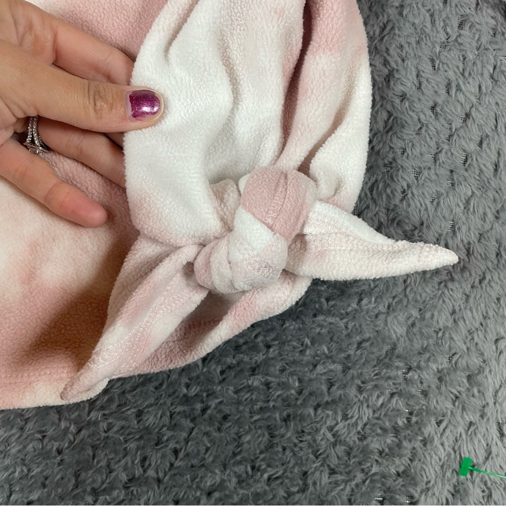 Old Navy Active Girls Fleece Pullover XS (5) Pink Tie Dye Side Knot Outerwear - Picture 5 of 9